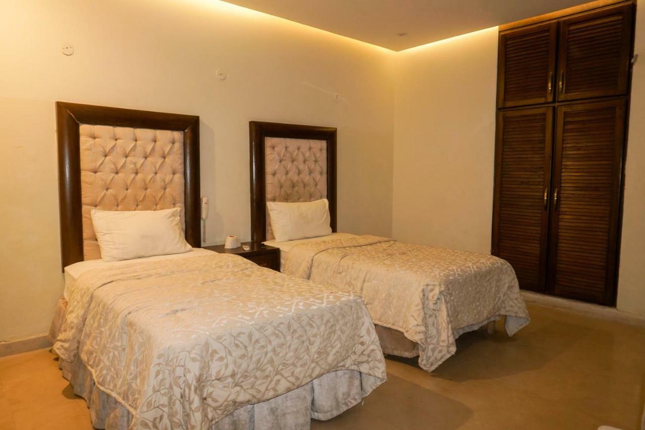 City View Hotel & Restaurant Lahore Eksteriør bilde